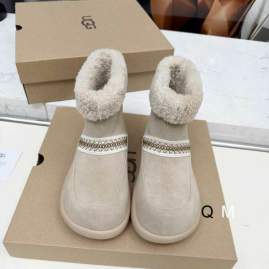 Picture of UGG Shoes _SKUUGGsz35-40QM112319820